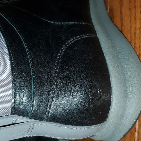 NWOT Unstructured by Clark's. Booties in Black 7.5M - Picture 11 of 15